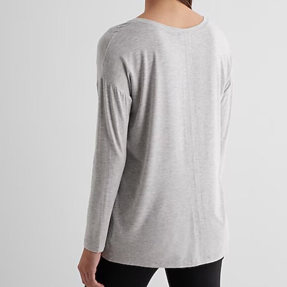 Express Women's Super-Soft Relaxed V-Neck Long Sleeve Tee, Silver Heather Gray - Picture 5 of 5